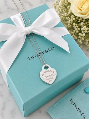 Tiffany & Co. Return to Tiffany® Heart Tag Pendant Necklace Sterling Medium 18”
